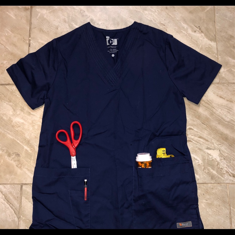 Womens scrubs